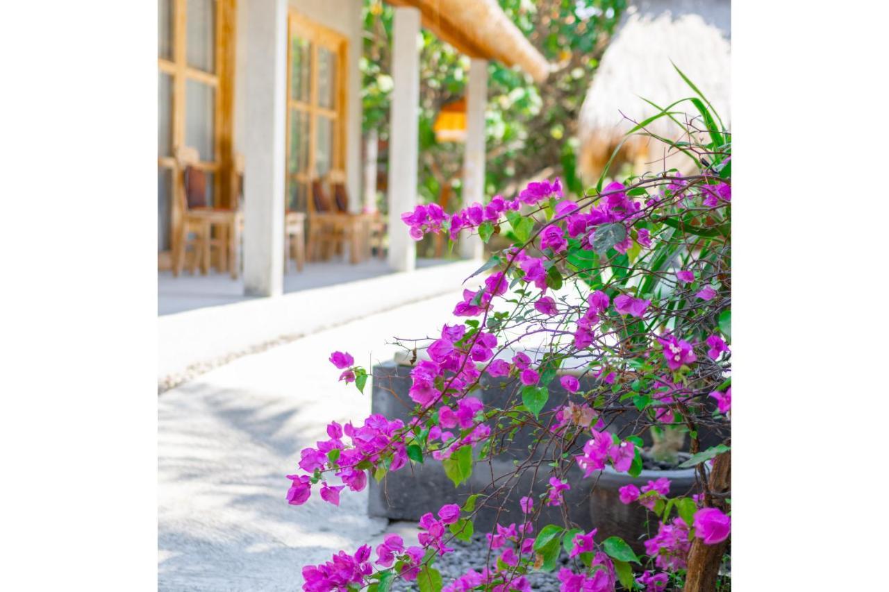 Golden Garuda Cottages Polilit Extérieur photo